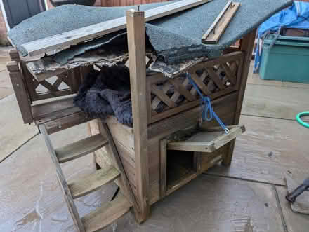 Photo of free Outdoor cat house (Cranham Gate GL3) #4