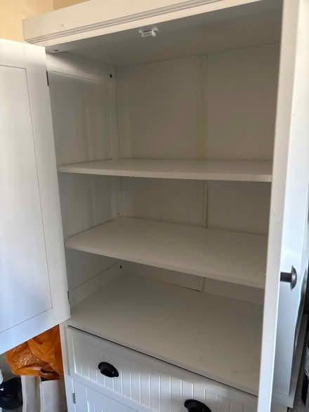 Photo of free White cabinet with shelves (Limehouse E1) #2