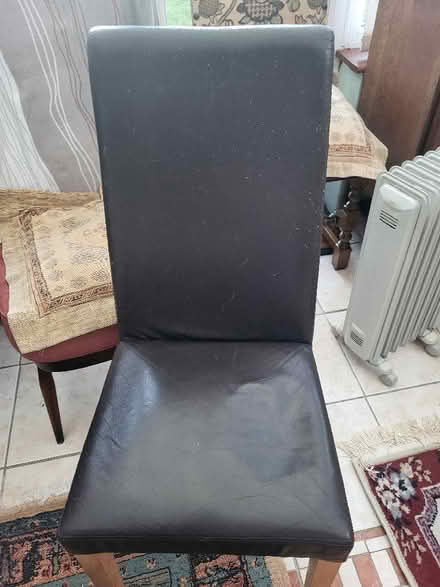 Photo of free 6 x Dining chairs (Round Green LU3) #1