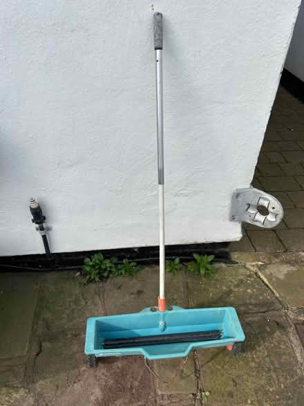 Photo of free Gardena lawn fertiliser spreader (Alderley Edge SK9) #1