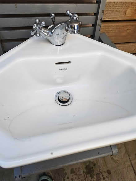 Photo of free Corner sink savoy (L22 Liverpool merseyside) #1