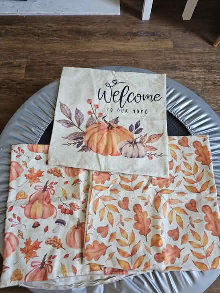 Photo of free 3 pillow cases (EC1R) #2