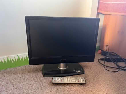 Photo of free Small monitor (Paulsgrove PO6) #1