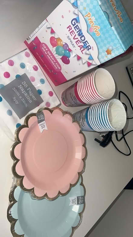 Photo of free Gender reveal Accessories (Waltham cross EN8) #1