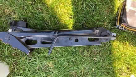 Photo of free Car jack (probably from a Vauxhall Corsa) (Little Herberts GL53) #3
