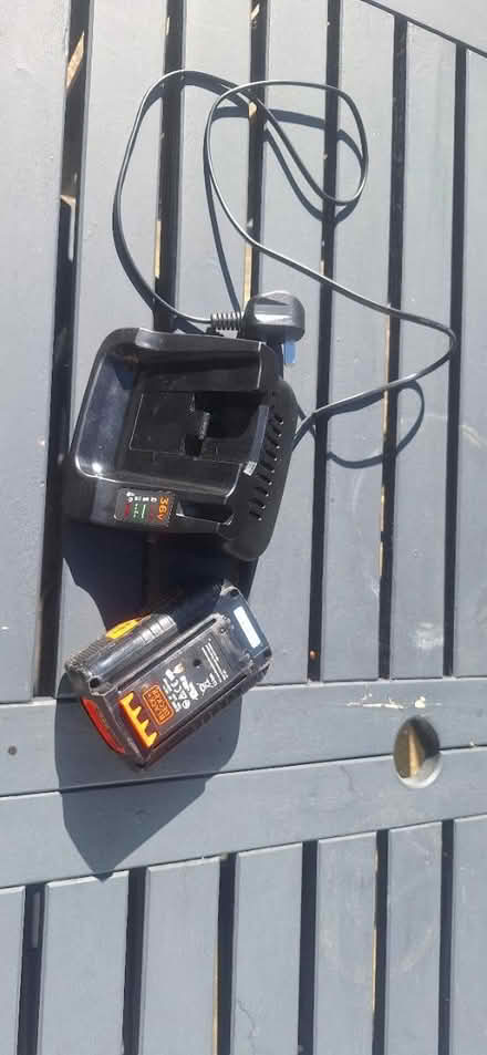 Photo of free B & D Strimmer (Berkhamsted HP4) #2