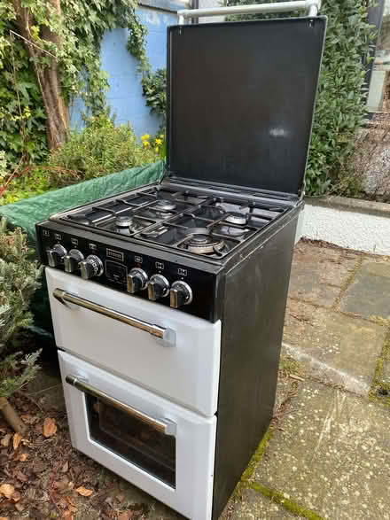Photo of free electric freestanding cooker with gas hob (Craigie DD4) #1