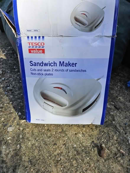 Photo of free Sandwich Maker (Riddlesdown CR8) #1