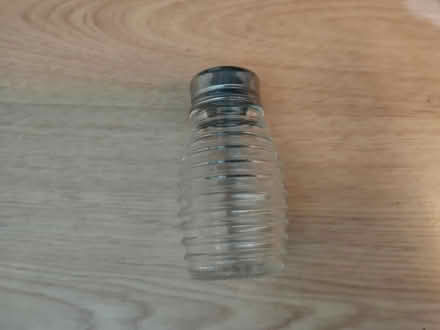 Photo of free Salt shaker (islington N1) #1