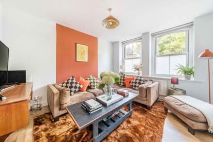 Photo of free Large brown red rug 2x3m (SW8) #1