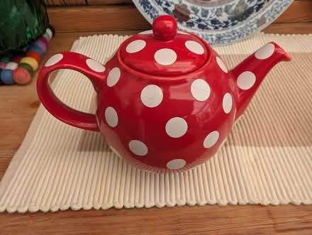 Photo of free Small red teapot (Saltney Ferry CH4) #1