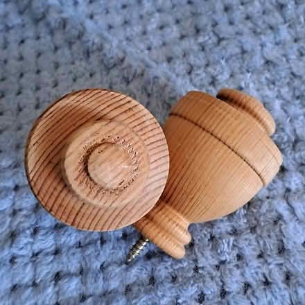 Photo of free Finials (Orchard Road) #1