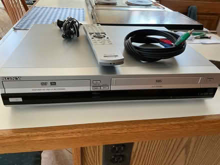 Photo of free Sony DVD/VHS (Crownsville-E. Mahogany Lane) #1