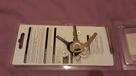 Photo of free Euro cylinder lock 80mm/6-pin (Merton Rise RG24) #2
