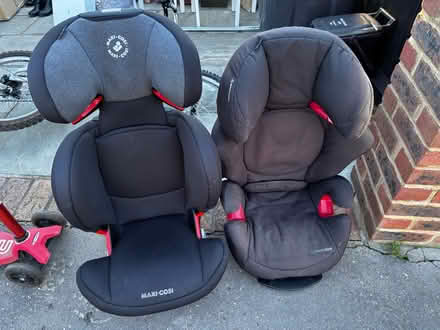 Photo of free Car seats - maxi cosi (Streatham Common) #1