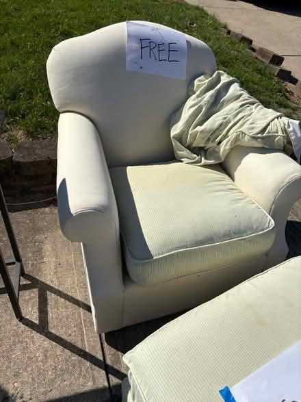 Photo of free furniture (Kettering OH) #3