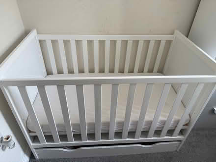 Photo of free Baby crib (Noak Bridge SS15) #2