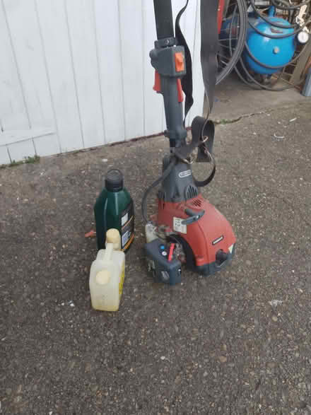 Photo of free Two stroke 26cc petrol. Grass strimmer (Greasby CH49) #1