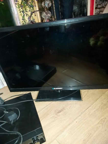 Photo of free Tv and dvd player (Redditch B98) #4