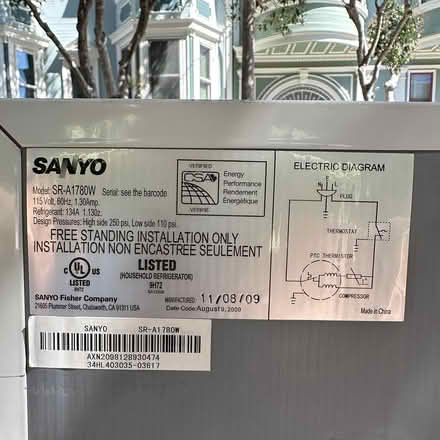 Photo of free Sanyo mini-fridge (30 Ramona Ave (SF Mission)) #3