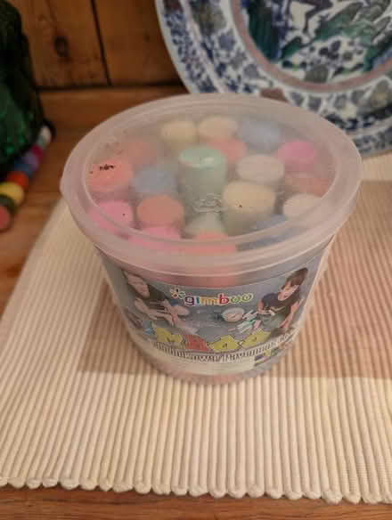 Photo of free Pavement chalk (Saltney Ferry CH4) #2