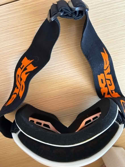 Photo of free Ladies Ski goggles (Barkham RG41) #2