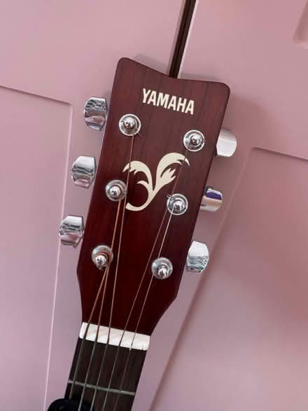 Photo of free Acoustic Guitar (Witham CM8) #4