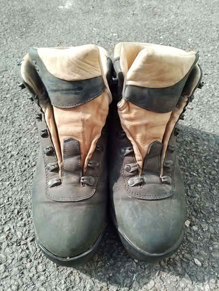 Photo of free Walking boots (Brincliffe S11) #1