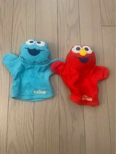 Photo of free Cookie Monster and Elmo bath mitts (Kennedy/16th in Markham) #1