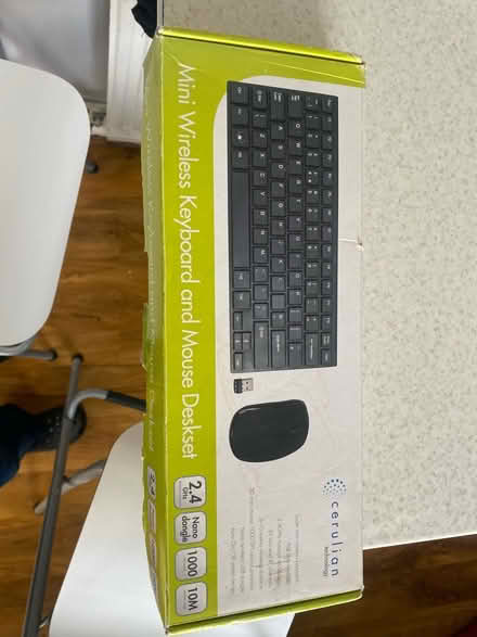 Photo of free Mini wireless keyboard and mouse (Nottingham NG5) #1