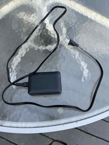 Photo of free electronic ? charger? (Prospect and DeAnza) #1