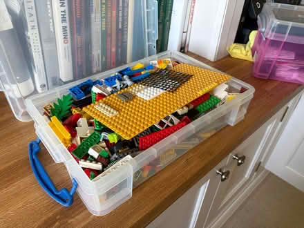 Photo of free Random bits of Lego (Nuffield RG9) #1