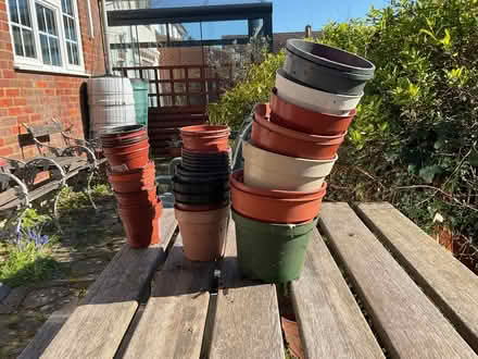 Photo of free Selection of plastic flower pots (leagrave LU4) #2