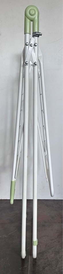 Photo of free Clothes airer (LN2) #2