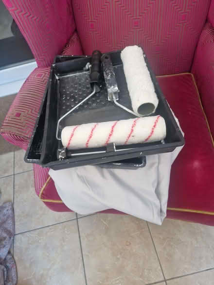 Photo of free 2 paint trays, rollers and 2 dust sheets (Laindon SS15) #4