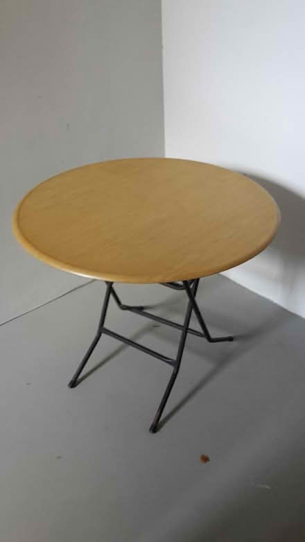 Photo of free Circular Table (Queenstown, near MRT) #1