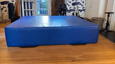 Photo of free Deep gym or aerial crash mat (W8, Kensington) #2