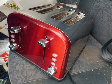 Photo of free Toaster (Assarts Farm Estate NG16) #1