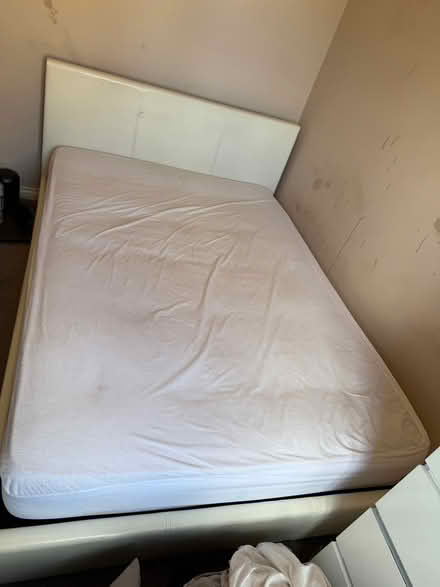 Photo of free Double bed with mattress. Storage underneath (Noak Bridge SS15) #2