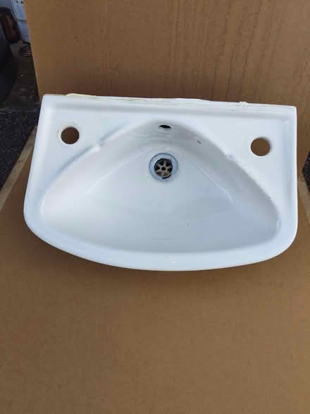 Photo of free Sink (Carterton OX18) #1