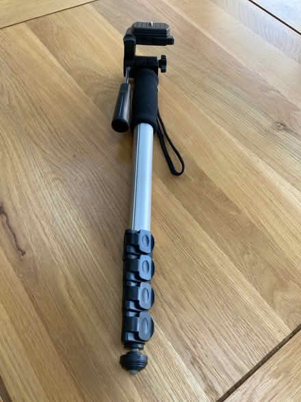 Photo of free Mono pod camera stand (Noctorum CH43) #1