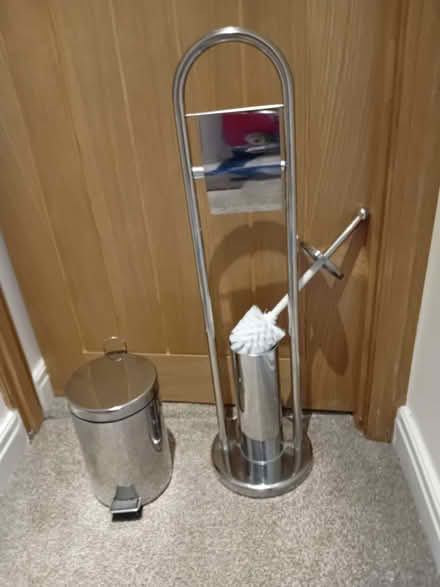 Photo of free Bathroom accessories (Greenford UB6) #2