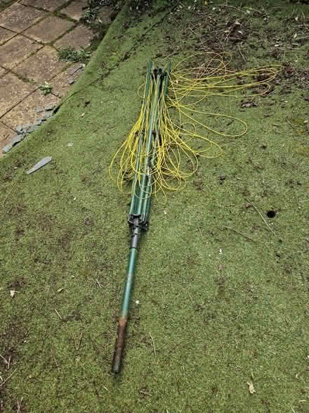 Photo of free Rotary washing line (St Paul's street rusthall) #1