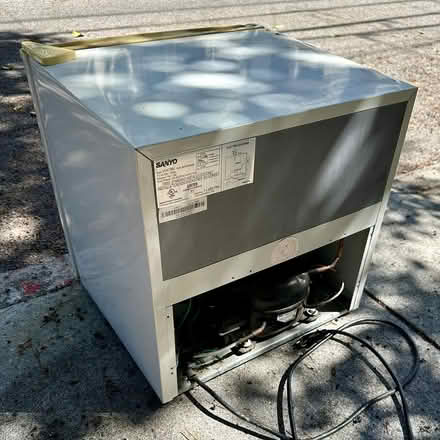 Photo of free Sanyo mini-fridge (30 Ramona Ave (SF Mission)) #2