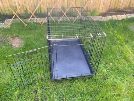Photo of free Medium sized animal crate (Bracknell RG12) #2
