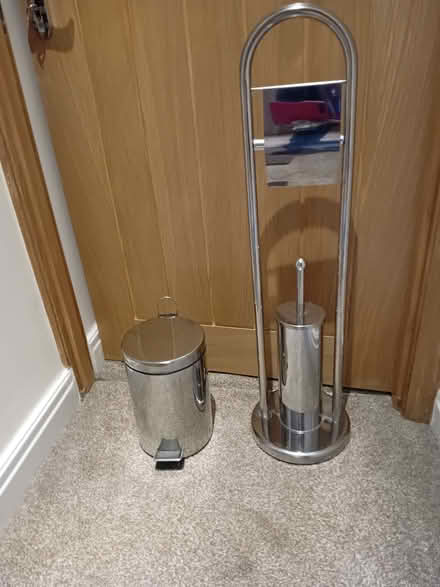 Photo of free Bathroom accessories (Greenford UB6) #1