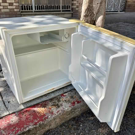 Photo of free Sanyo mini-fridge (30 Ramona Ave (SF Mission)) #4