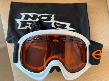 Photo of free Ladies Ski goggles (Barkham RG41) #1