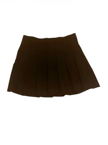 Photo of free Uniqlo Woman’s Pleated Black Skirt (Brooklyn Storage) #1