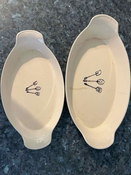 Photo of free Ceramic baking dishes (Barkham RG41) #2